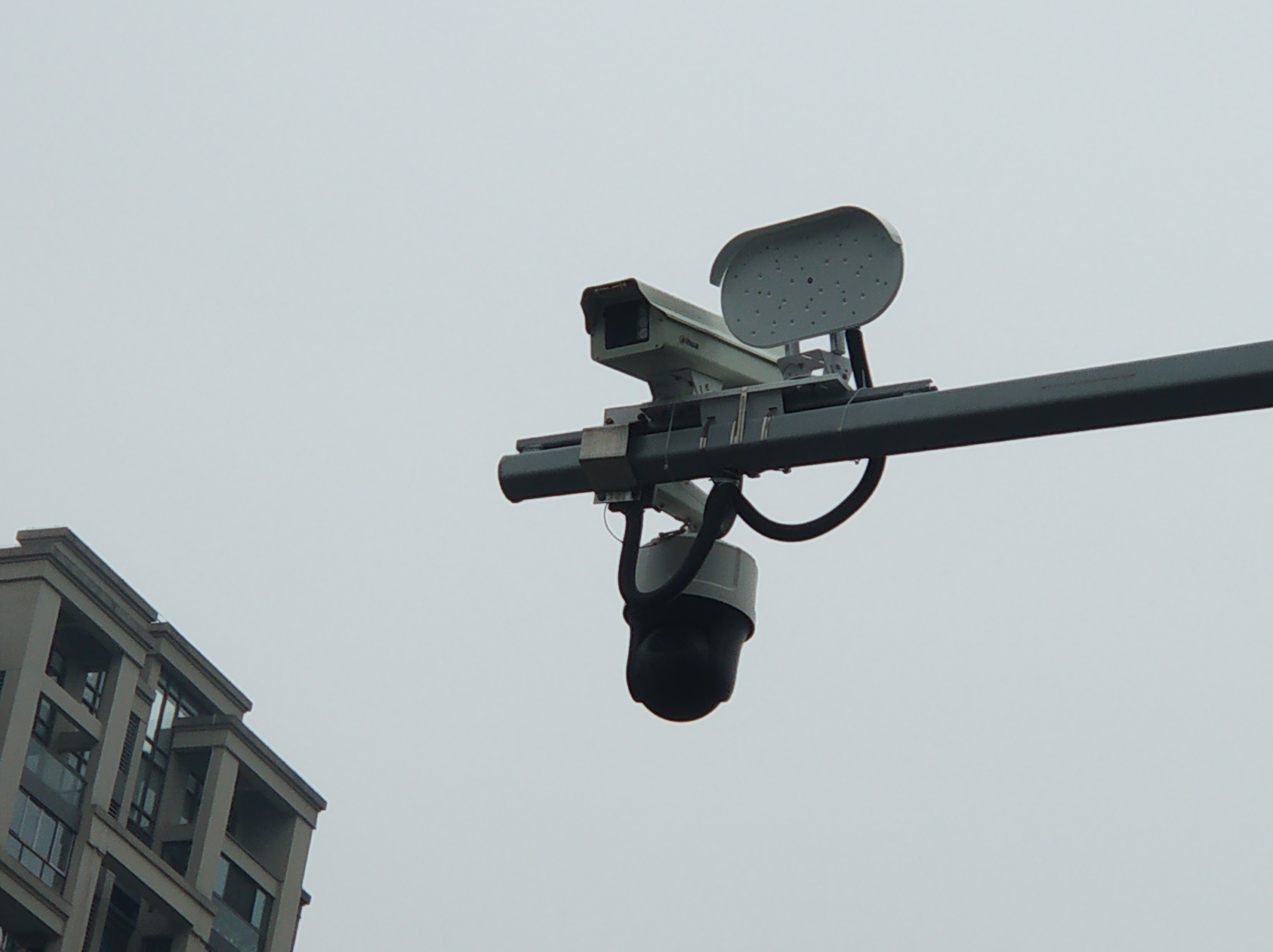 清聽聲學鳴笛抓拍